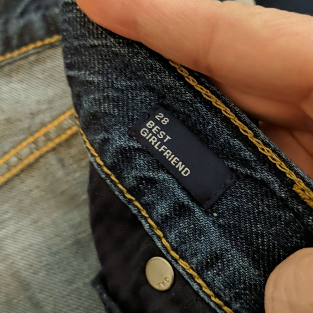 Lightly used Gap Best Girlfriend jeans 28